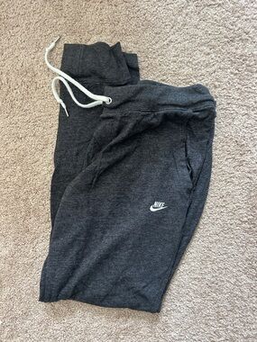 Nike Gray Jogger Sweatpants with White Drawstring